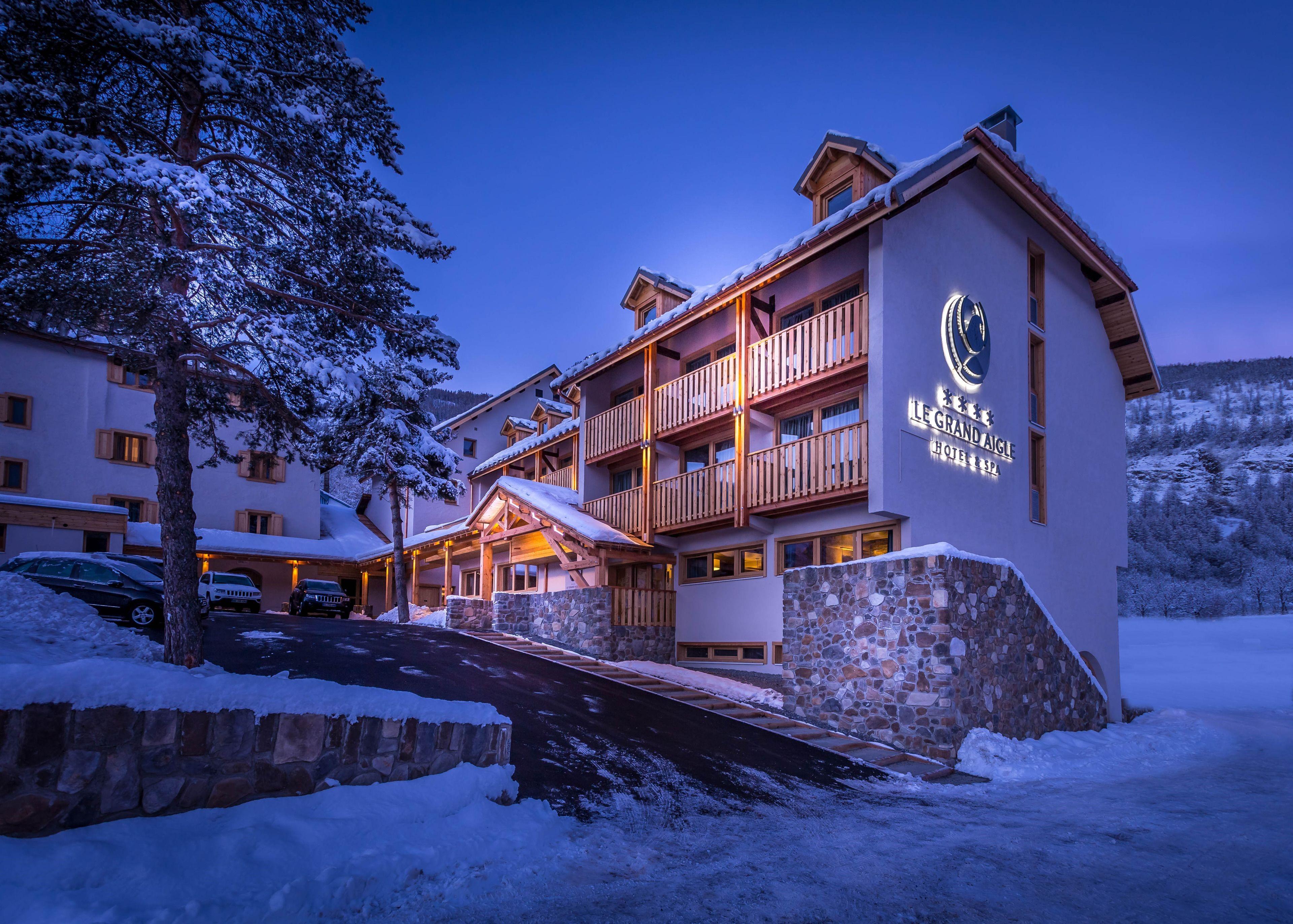 Le Grand Aigle Hotel & Spa**** La Salle-les-Alpes Zewnętrze zdjęcie